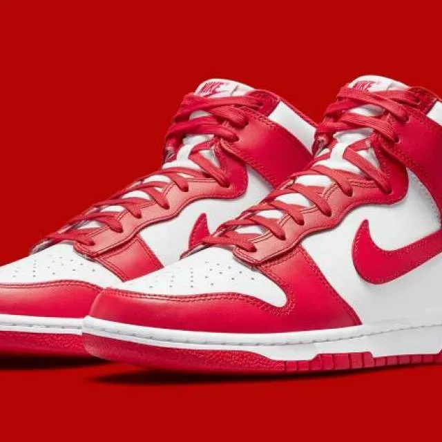 AUTHENTIC NIKE DUNK High Retro Championship White Red DD...