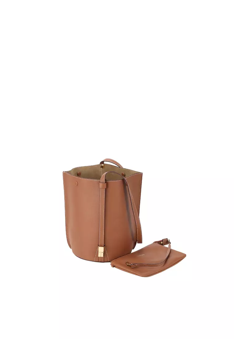 BERACAMY BERACAMY ORUKAMI Flat Hook Convertible Bucket Tote - Caramel