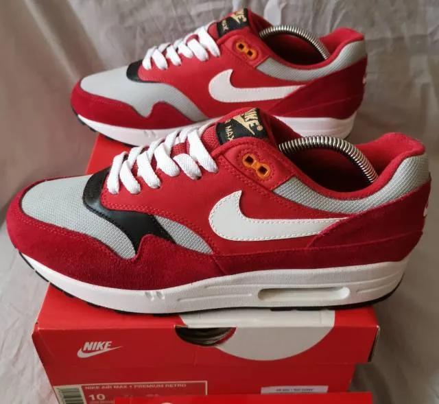 Nike air max 1 premium retro red curry custom urawa dragons