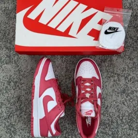 Nike dunk low archeo pink ds