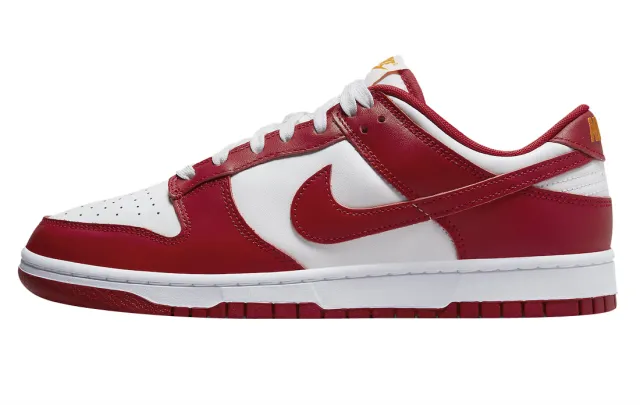 Nike dunk low gym red