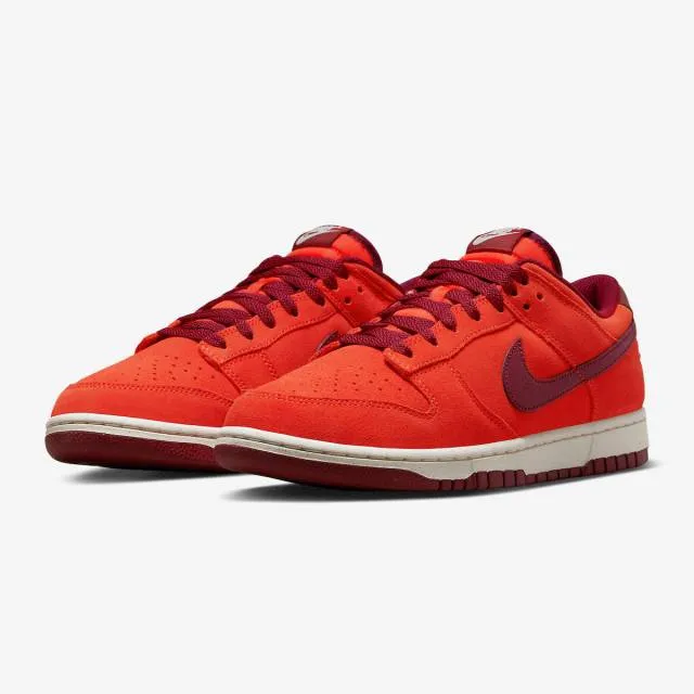 Nike Dunk Low (Orange Suede/ Safety Orange/ Team Red/ Sa...