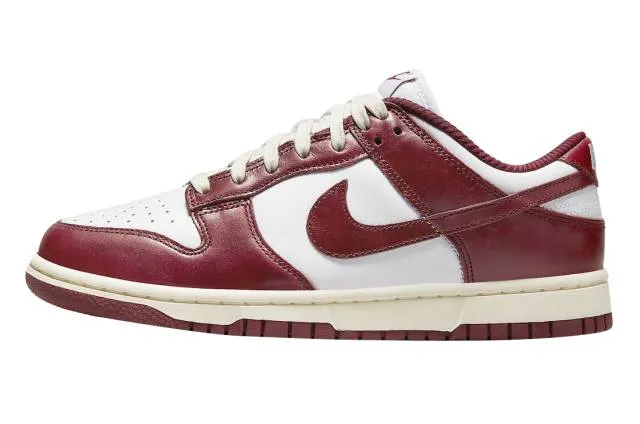 Nike dunk low prm wmns team red