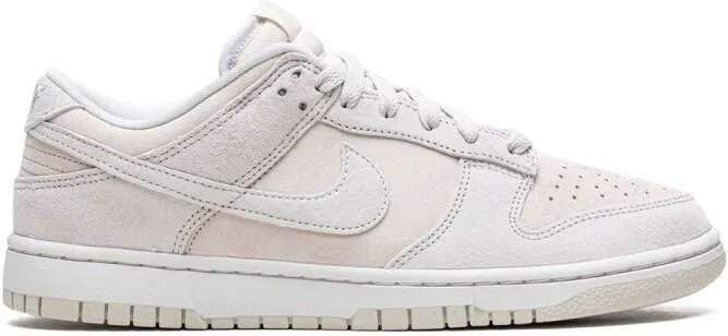 Nike Dunk Low Retro PRM 