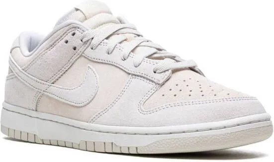 Nike Dunk Low Retro PRM 