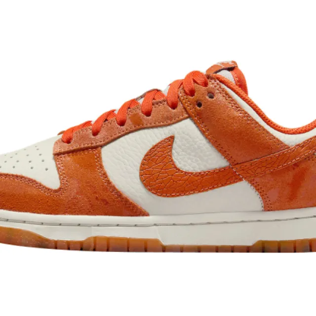 Nike dunk low wmns cracked orange