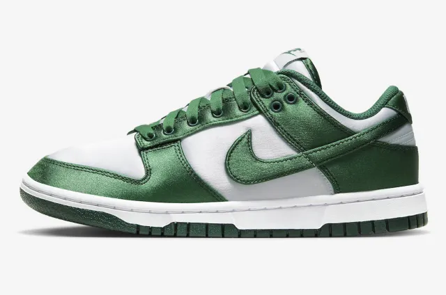 Nike dunk low wmns satin green