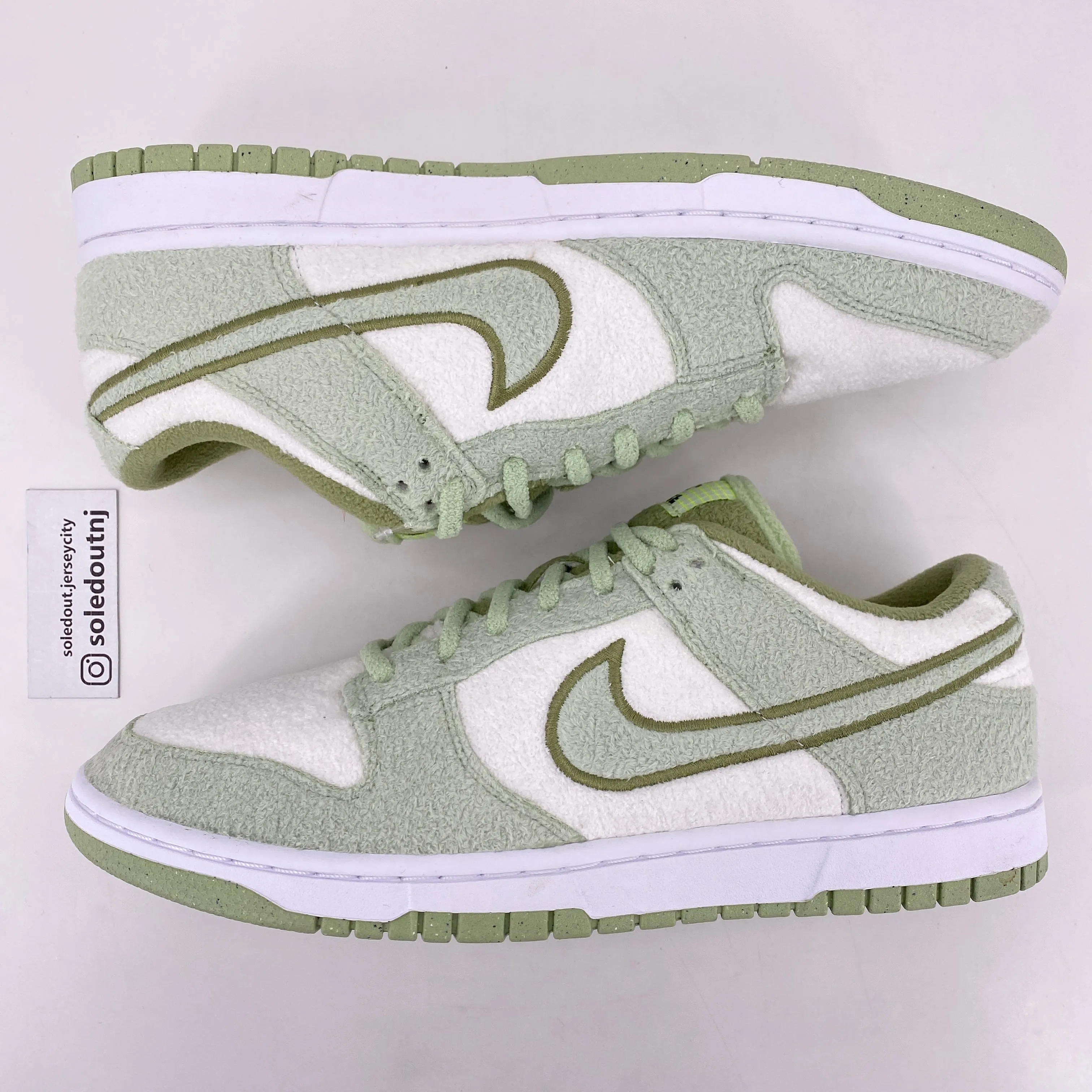 Nike (W) Dunk Low SE Fleece Pack Honeydew 2022 New Size 12W