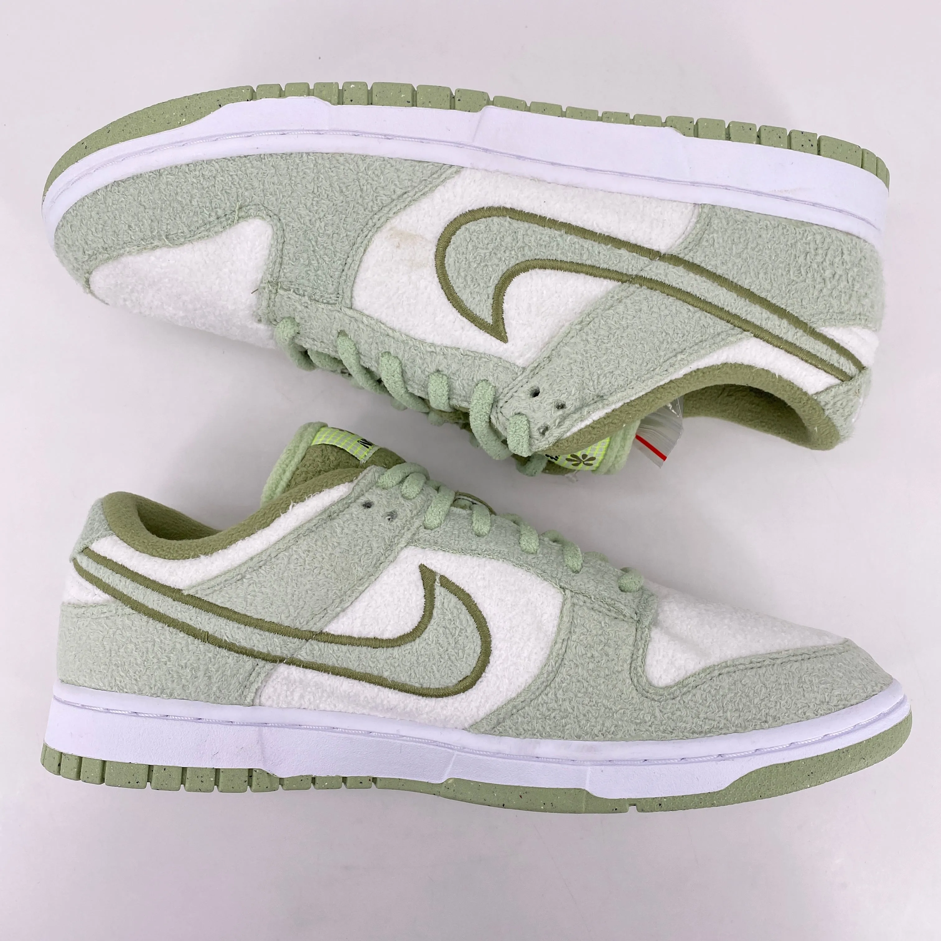 Nike (W) Dunk Low SE Fleece Pack Honeydew 2022 New Size 12W