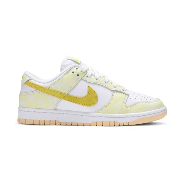 Nike women's dunk low og (yellow strike/ yellow/ white/ gum brown