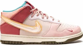 Nike x Social Status Dunk Mid Strawberry Chocolate sneakers Pink