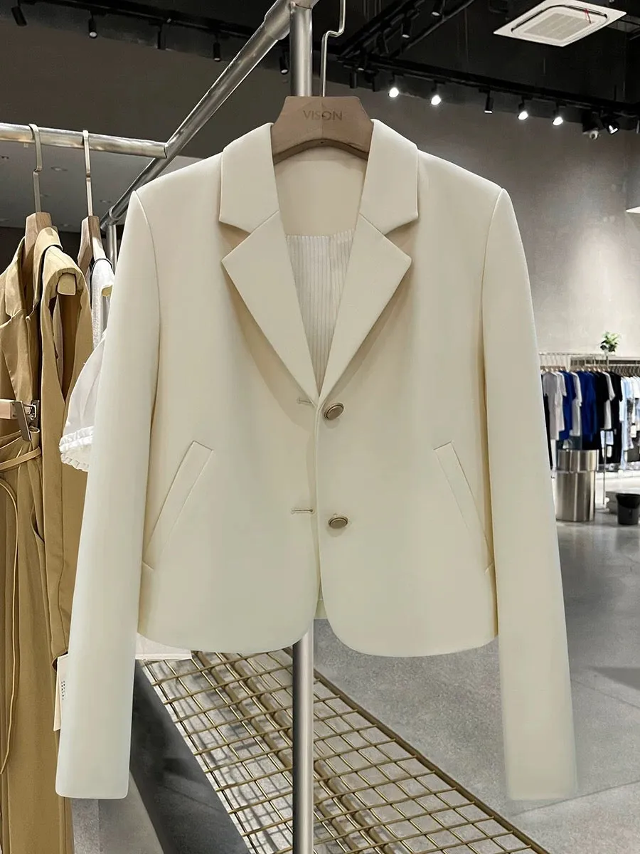 Off-white retro petite short suit jacket goddess style 2024 new spring and autumn chic drape suit