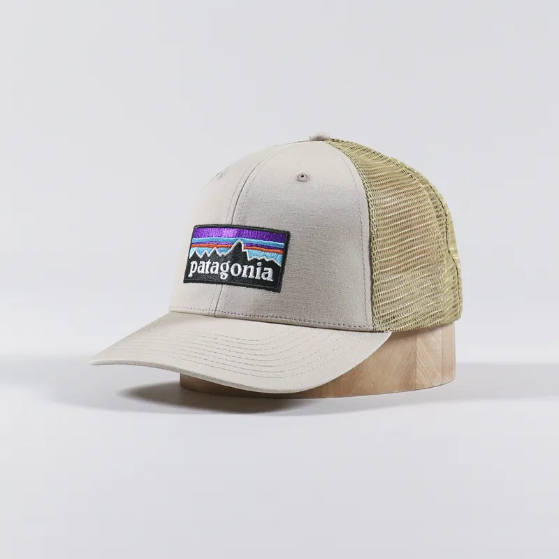 Patagonia P-6 Logo Trucker Hat Oar Tan Classic Tan