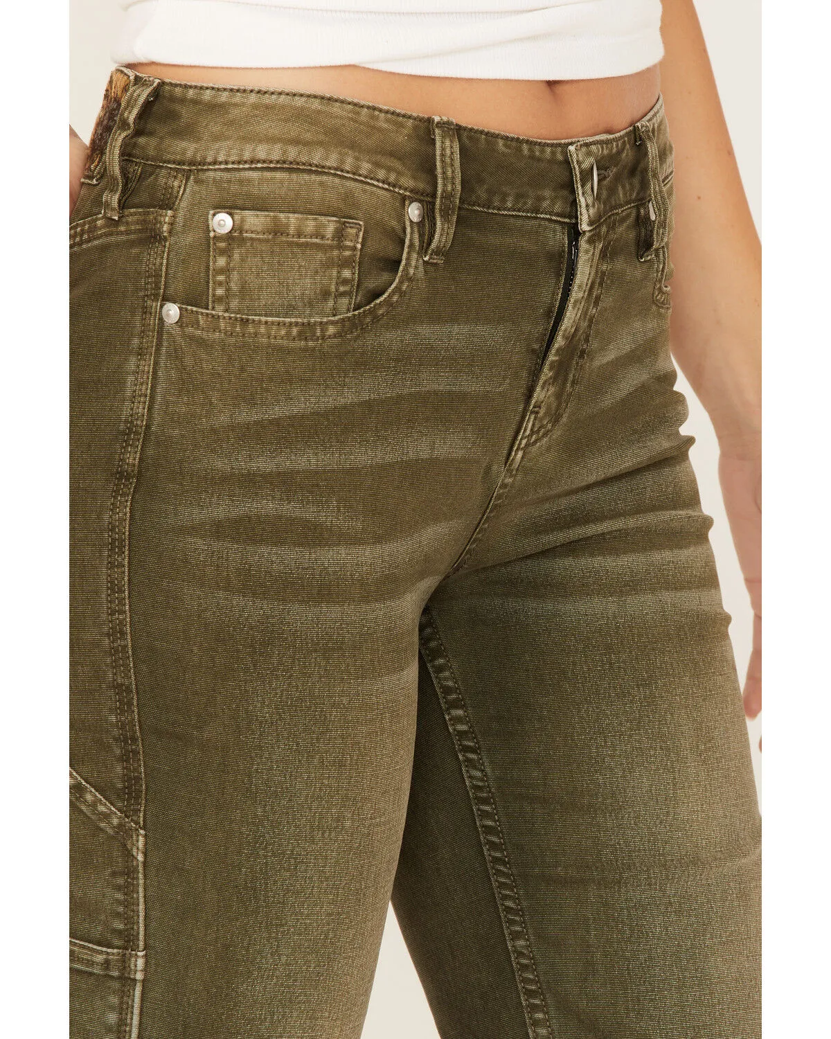 Product Name:  Cleo + Wolf Women's High Rise Cargo Straight Jeans