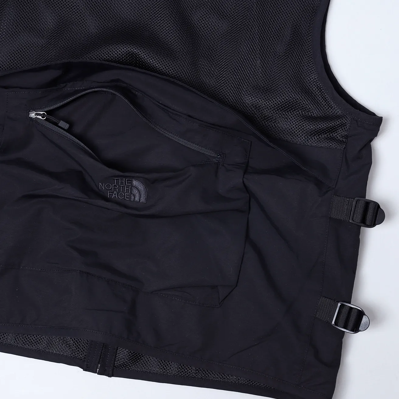 The North Face Heritage Vest [NF0A5JY8]